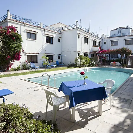 Follow The Sun 3* Polis