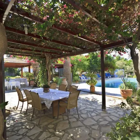 Appart hôtel Follow The Sun 3*