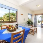 Follow The Sun Hotel apartamentowy 3*