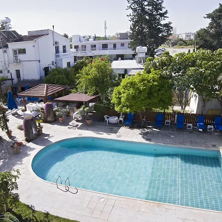 Follow The Sun Aparthotel 3*