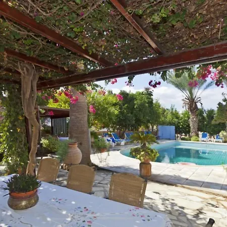 Follow The Sun Hotel de apartamente 3*