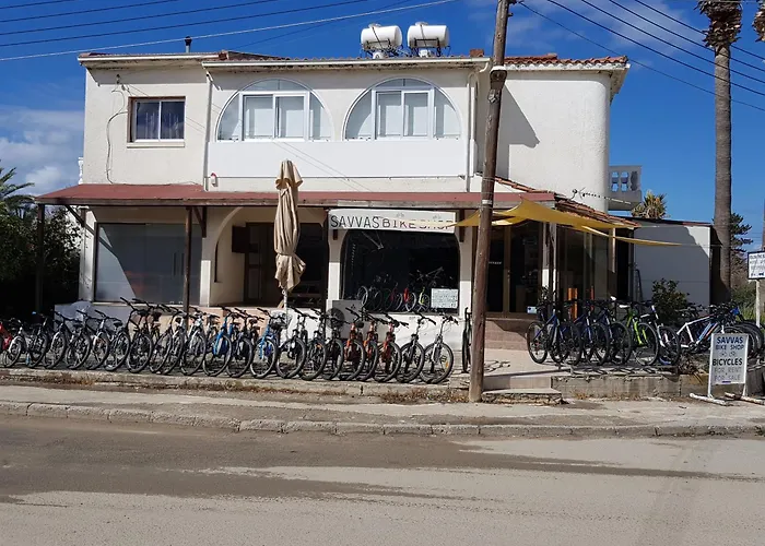 Follow The Sun Apartahotel