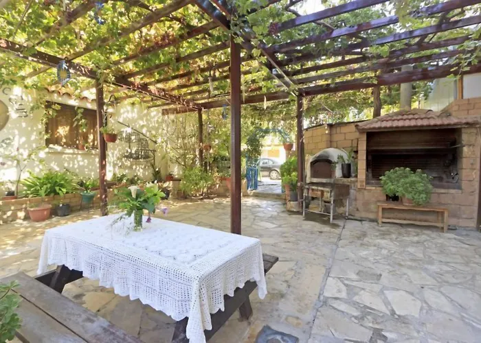 Follow The Sun Aparthotel 3*