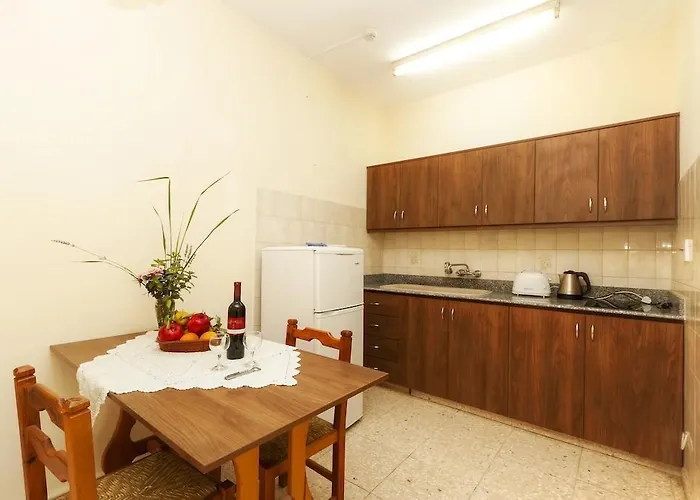 Follow The Sun Apartahotel 3*